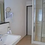 ホテル Wohlfuehlhotel Hoern Diek Garni Mit Schwimmbad ベンサージール
