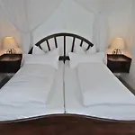 Wohlfuehlhotel Hoern Diek Garni Mit Schwimmbad ホテル *