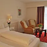 ホテル Wohlfuehlhotel Hoern Diek Garni Mit Schwimmbad ベンサージール