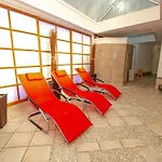 ホテル Wohlfuehlhotel Hoern Diek Garni Mit Schwimmbad