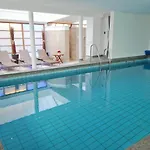 Wohlfuehlhotel Hoern Diek Garni Mit Schwimmbad ホテル