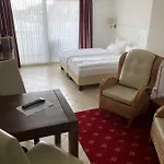 Wohlfuehlhotel Hoern Diek Garni Mit Schwimmbad * ベンサージール