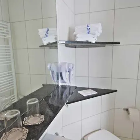 Wohlfuehlhotel Hoern Diek Garni Mit Schwimmbad Hotel *
