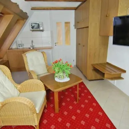 Wohlfuehlhotel Hoern Diek Garni Mit Schwimmbad * בנסרסיל