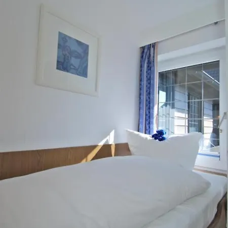 Wohlfuehlhotel Hoern Diek Garni Mit Schwimmbad * בנסרסיל