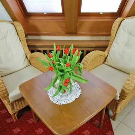 Wohlfuehlhotel Hoern Diek Garni Mit Schwimmbad מלון