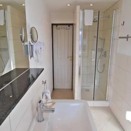 Wohlfuehlhotel Hoern Diek Garni Mit Schwimmbad * بينسيرسيال