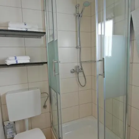 فندق Wohlfuehlhotel Hoern Diek Garni Mit Schwimmbad *