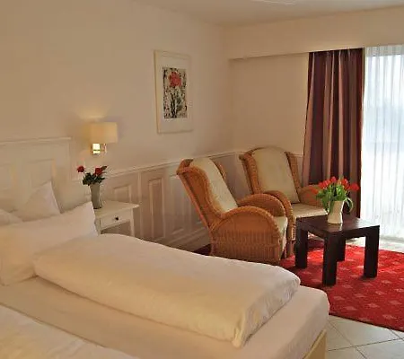 فندق Wohlfuehlhotel Hoern Diek Garni Mit Schwimmbad بينسيرسيال