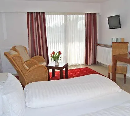 Wohlfuehlhotel Hoern Diek Garni Mit Schwimmbad فندق *
