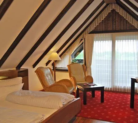Wohlfuehlhotel Hoern Diek Garni Mit Schwimmbad Bensersiel