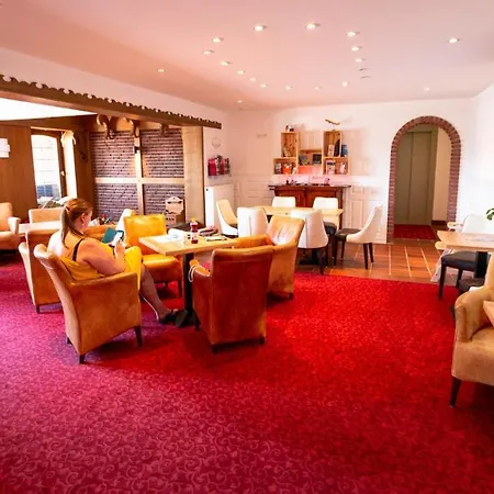 Wohlfuehlhotel Hoern Diek Garni Mit Schwimmbad * בנסרסיל