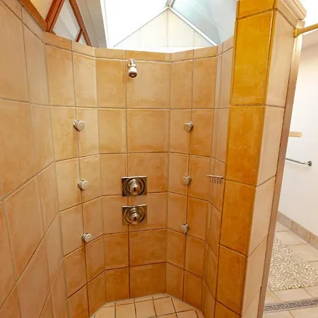 Wohlfuehlhotel Hoern Diek Garni Mit Schwimmbad Hotel