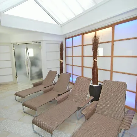 Wohlfuehlhotel Hoern Diek Garni Mit Schwimmbad *