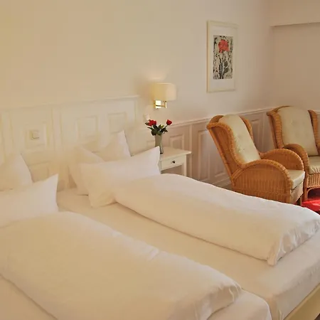 Hotel Wohlfuehlhotel Hoern Diek Garni Mit Schwimmbad