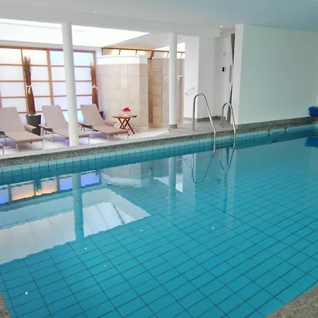 Wohlfuehlhotel Hoern Diek Garni Mit Schwimmbad Hotel