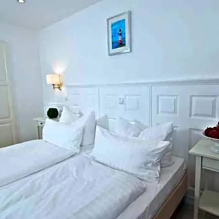 Wohlfuehlhotel Hoern Diek Garni Mit Schwimmbad * بينسيرسيال