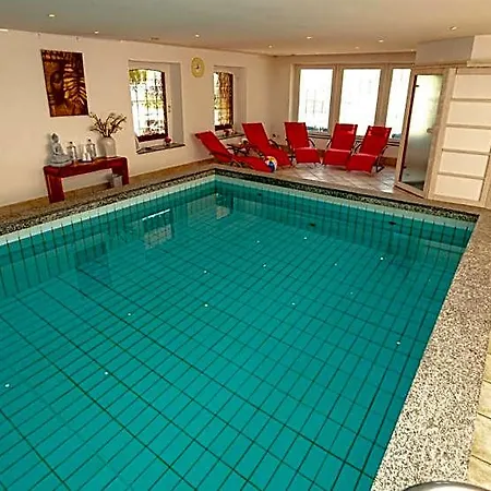 Wohlfuehlhotel Hoern Diek Garni Mit Schwimmbad فندق بينسيرسيال