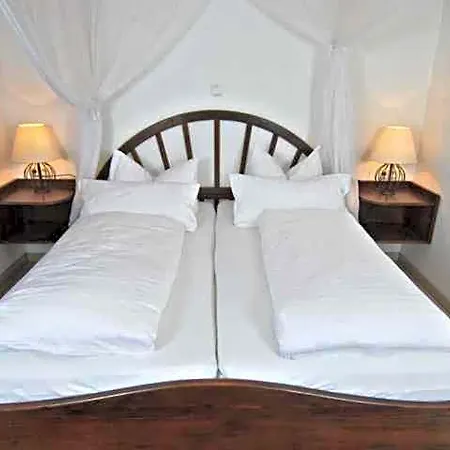 Wohlfuehlhotel Hoern Diek Garni Mit Schwimmbad * بينسيرسيال