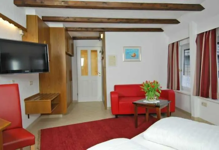 Wohlfuehlhotel Hoern Diek Garni Mit Schwimmbad Отель *