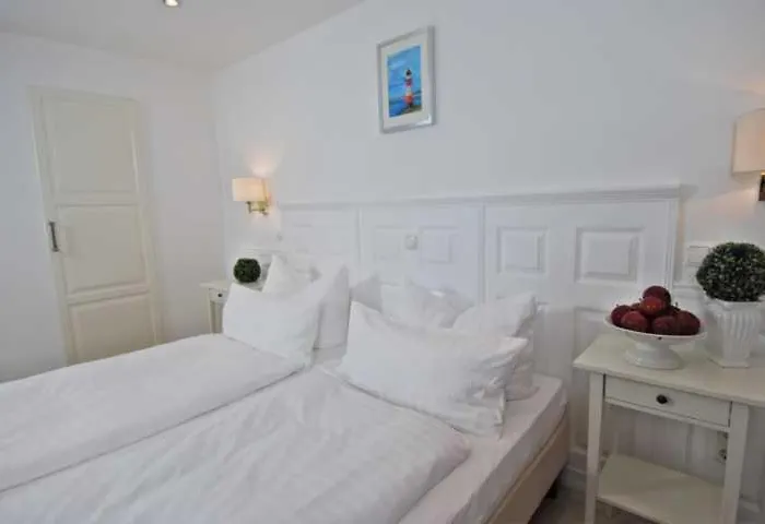 Wohlfuehlhotel Hoern Diek Garni Mit Schwimmbad Отель *
