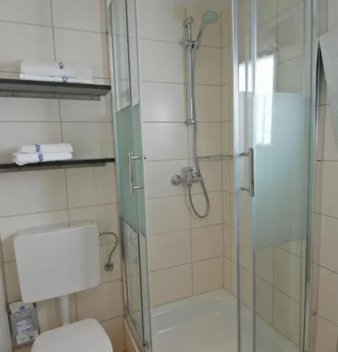 Отель Wohlfuehlhotel Hoern Diek Garni Mit Schwimmbad *