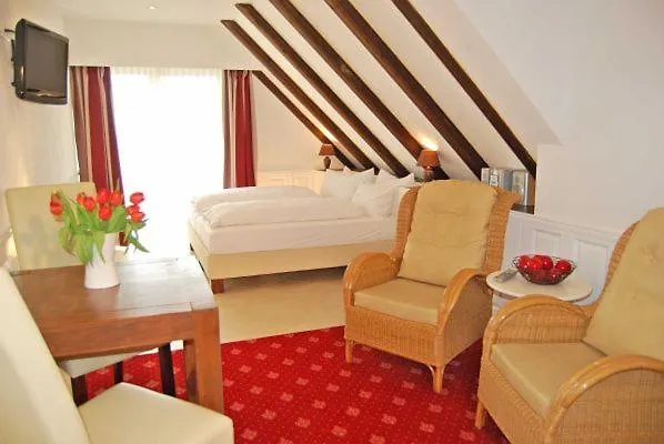 Отель Wohlfuehlhotel Hoern Diek Garni Mit Schwimmbad *