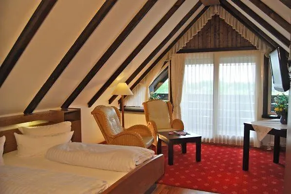 Wohlfuehlhotel Hoern Diek Garni Mit Schwimmbad Бензерзиль