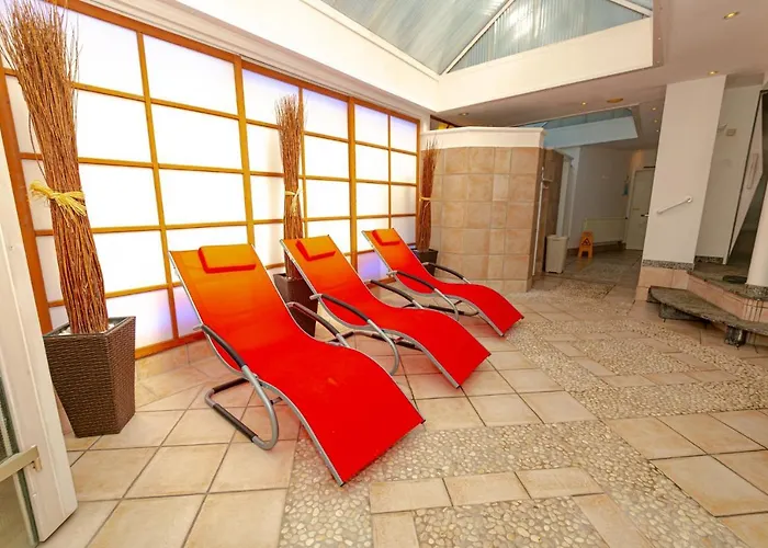 Отель Wohlfuehlhotel Hoern Diek Garni Mit Schwimmbad