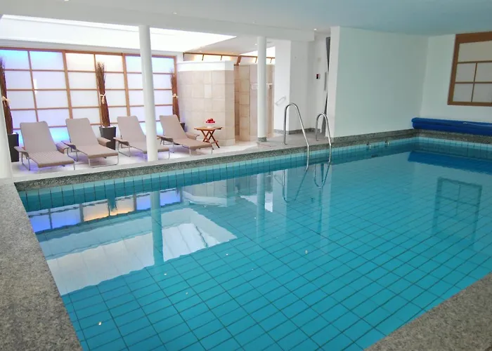 Wohlfuehlhotel Hoern Diek Garni Mit Schwimmbad Отель
